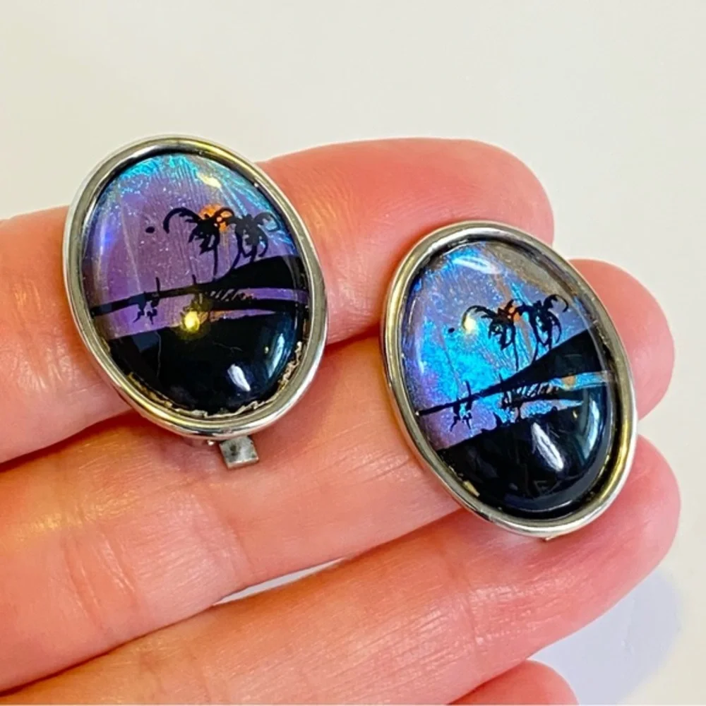 Vintage Reverse Painted‎ Butterfly Wing Earrings Tropical Scene Clip On Jewelry
